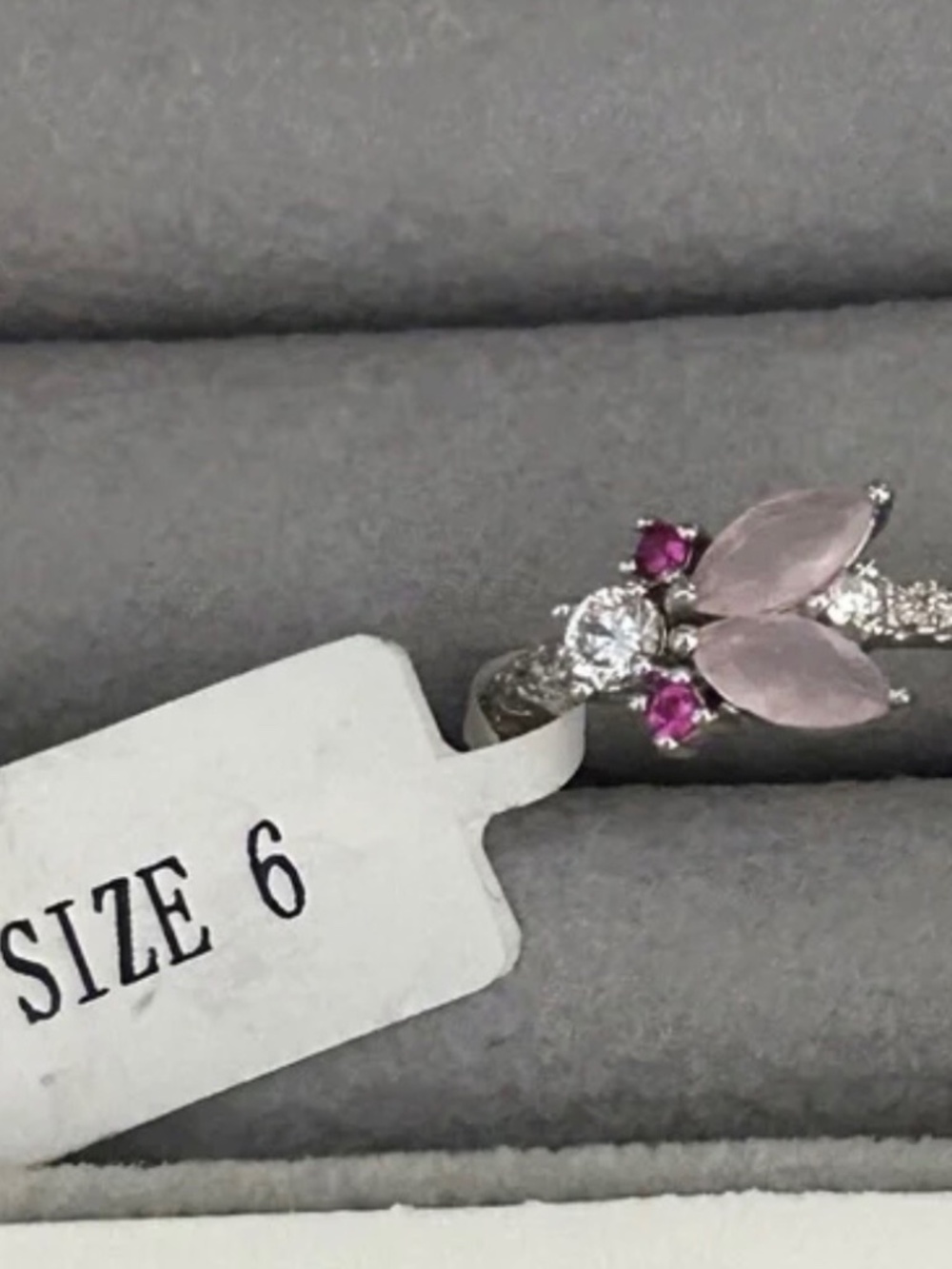 Charmed Aroma - Women's Gem Leaf Cocktail Ring (Pink)